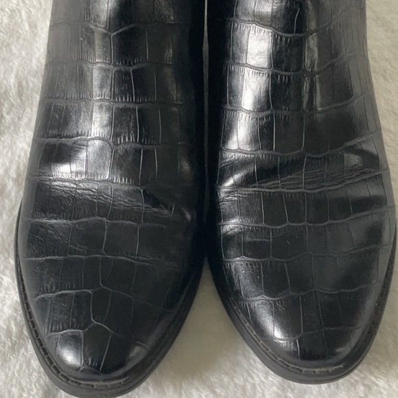 Dolce Vita Black Ankle Boots with Crocodile Texture - Picture 6 of 9